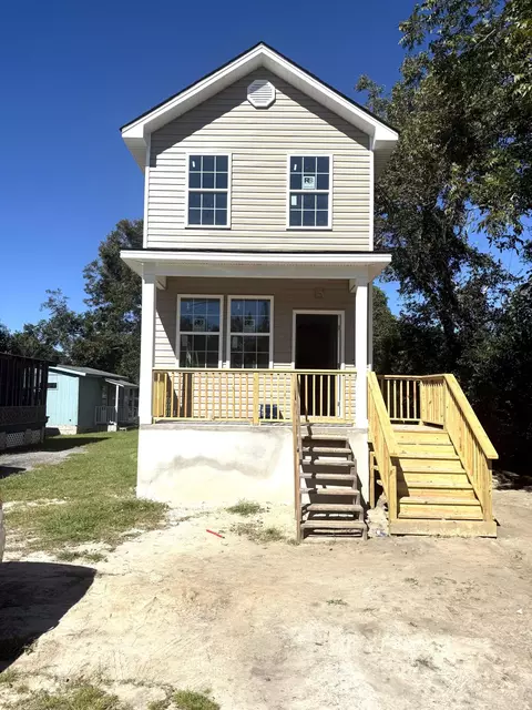 2214 Easton St, North Charleston, SC 29405