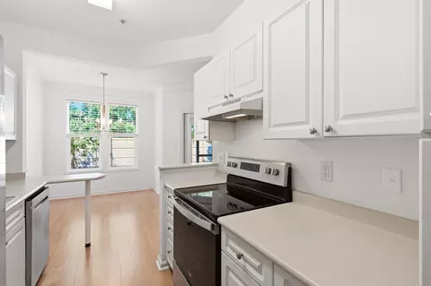 Kitchen - 2217 Chatelain Way, Mount Pleasant, SC 29464 photo 1 of 3