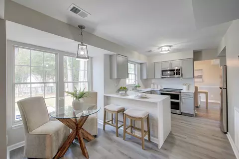 119 Kingsbridge Dr, Goose Creek, SC 29445