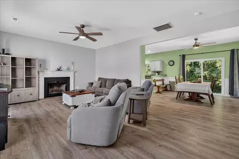 107 Cassels Ln, Summerville, SC 29485