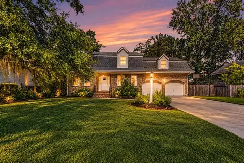 63 Monte Sano Dr, Hanahan, SC 29410