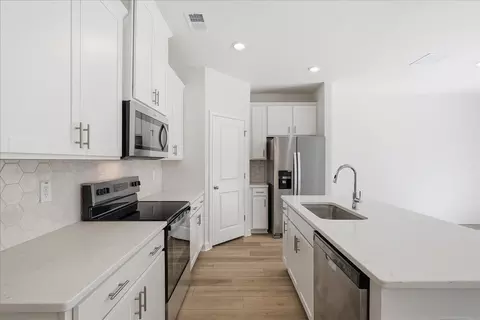 Kitchen - 113 Brook Run Dr, Moncks Corner, SC 29461 photo 1 of 4