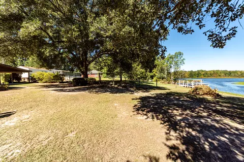 Exterior - 1471 Clearview Dr, Manning, SC 29102 photo 13 of 22