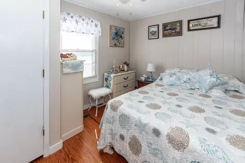 Bedroom - 1471 Clearview Dr, Manning, SC 29102 photo 6 of 10