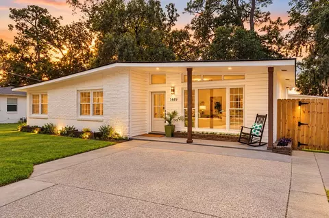 1449 S Sherwood Dr, Charleston, SC 29407