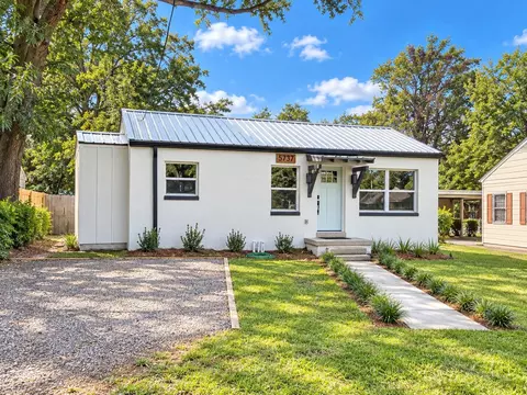 5737 Pilgrim Ave, Hanahan, SC 29410