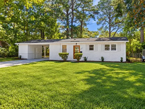 1205 Byron Rd, Charleston, SC 29407