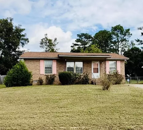 135 Parkwood Dr, West Columbia, SC 29170
