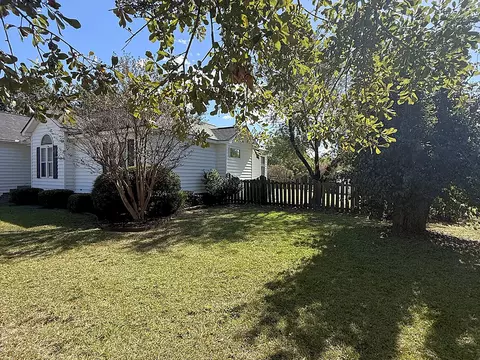 Exterior - 505 Willowlakes Dr, Moncks Corner, SC 29461 photo 6 of 9