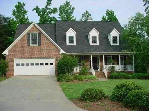 204 Raspberry Ct, Roebuck, SC 29376 photo 1