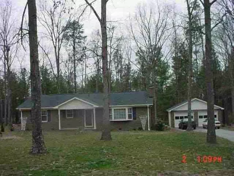 108 Lindley Ct, Moore, SC 29369 photo 1