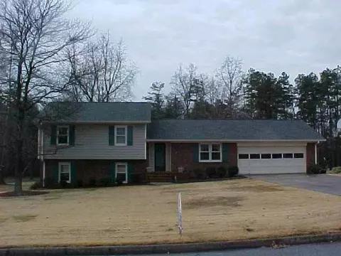 106 Jay Cir, Moore, SC 29369 photo 1
