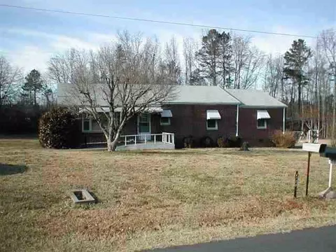 128 Westside Rd, Moore, SC 29369 photo 1