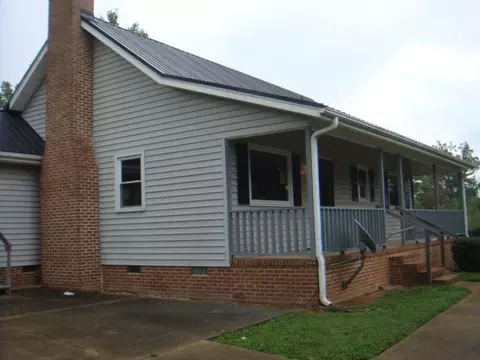 211 Burts Rd, Easley, SC 29640 photo 1