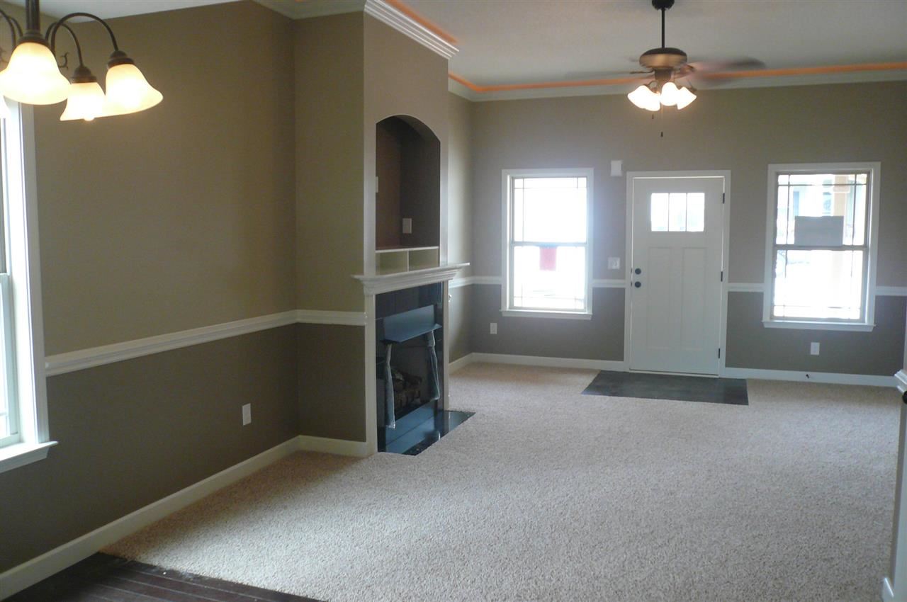 426 Listrac Dr, Moore, SC 29369 photo 3