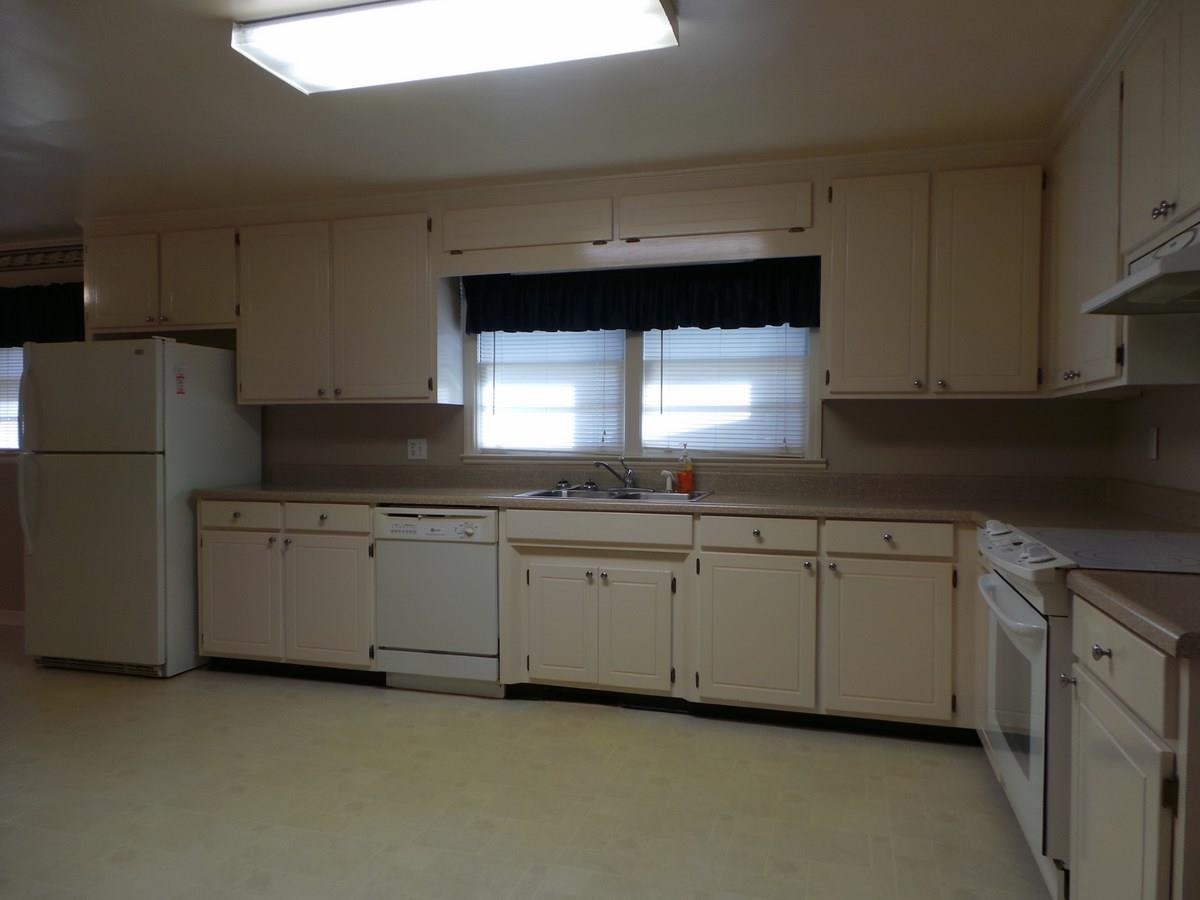 148 Anthony St, Gaffney, SC 29340 photo 3