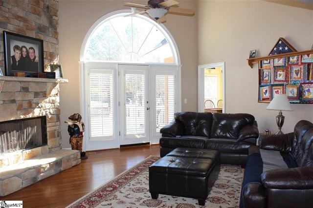 199 River Falls Dr, Duncan, SC 29334 photo 4