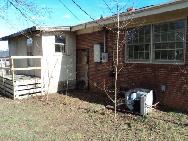 1112 E Blackstock Rd, Moore, SC 29369 photo 2