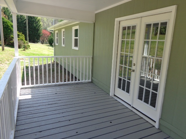 140 Crest Rd, Campobello, SC 29322 photo 18