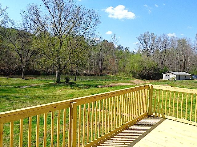 140 Crest Rd, Campobello, SC 29322 photo 13