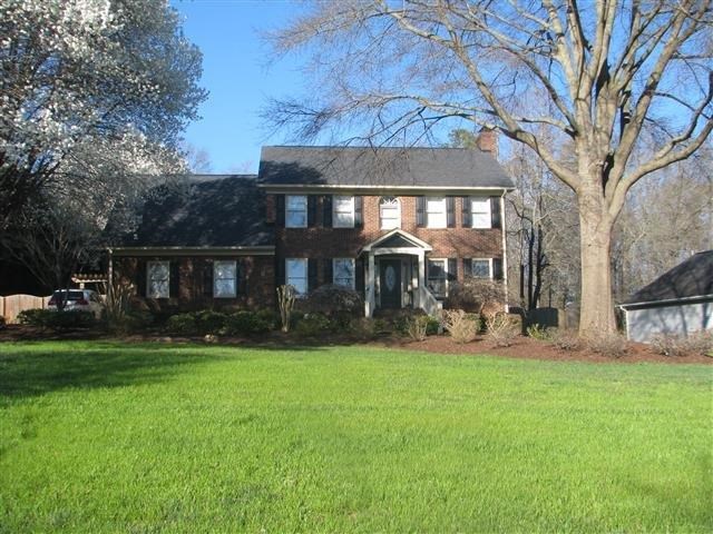 222 Preston Dr, Moore, SC 29369 photo 1