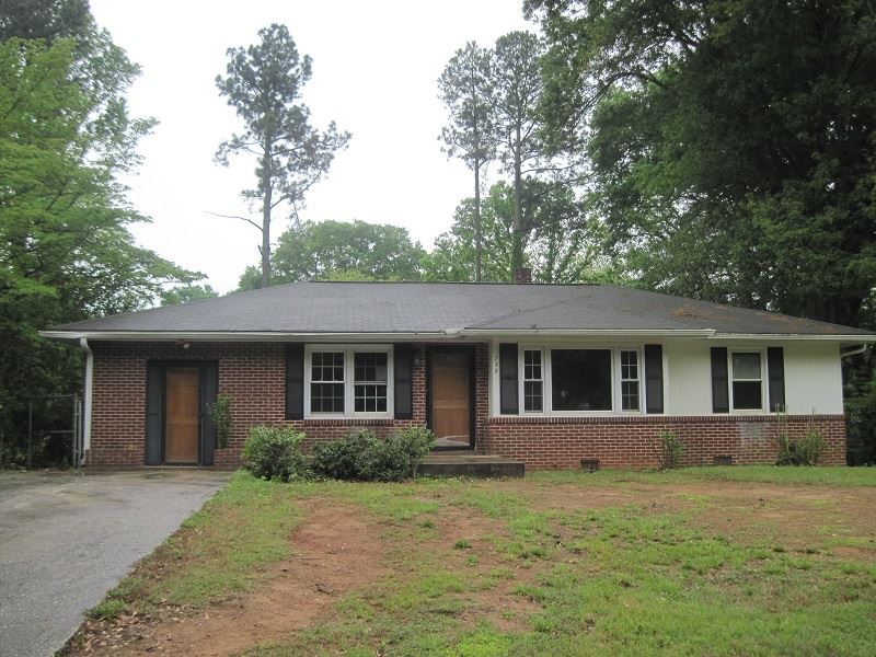 732 Magness Dr, Spartanburg, SC 29303 photo 1