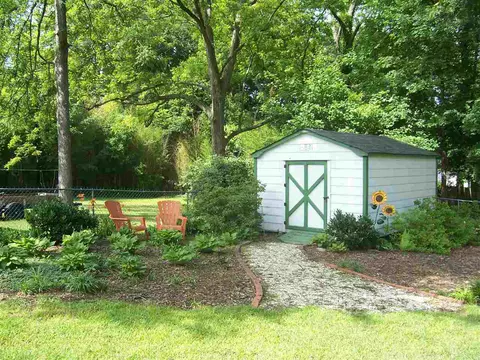357 College Dr, Gaffney, SC 29340 photo 3