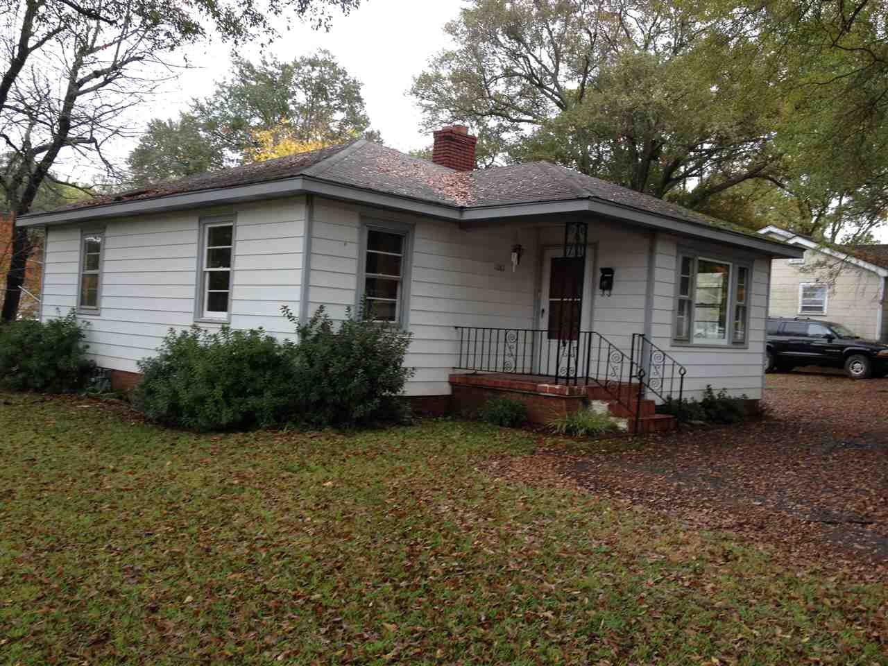 1067 Jenkins St, Spartanburg, SC 29303 photo 1
