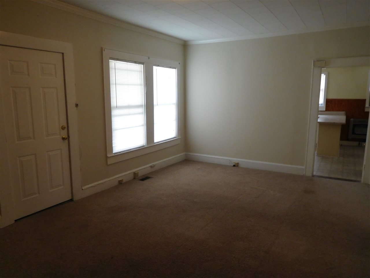 306 Beech St, Gaffney, SC 29341 photo 3