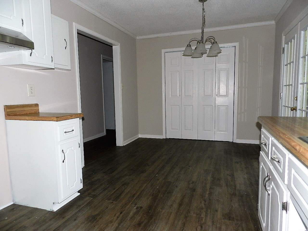 515 Cooper St, Gaffney, SC 29340 photo 2