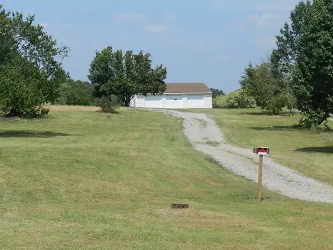727 River Dr, Gaffney, SC 29340 photo 1