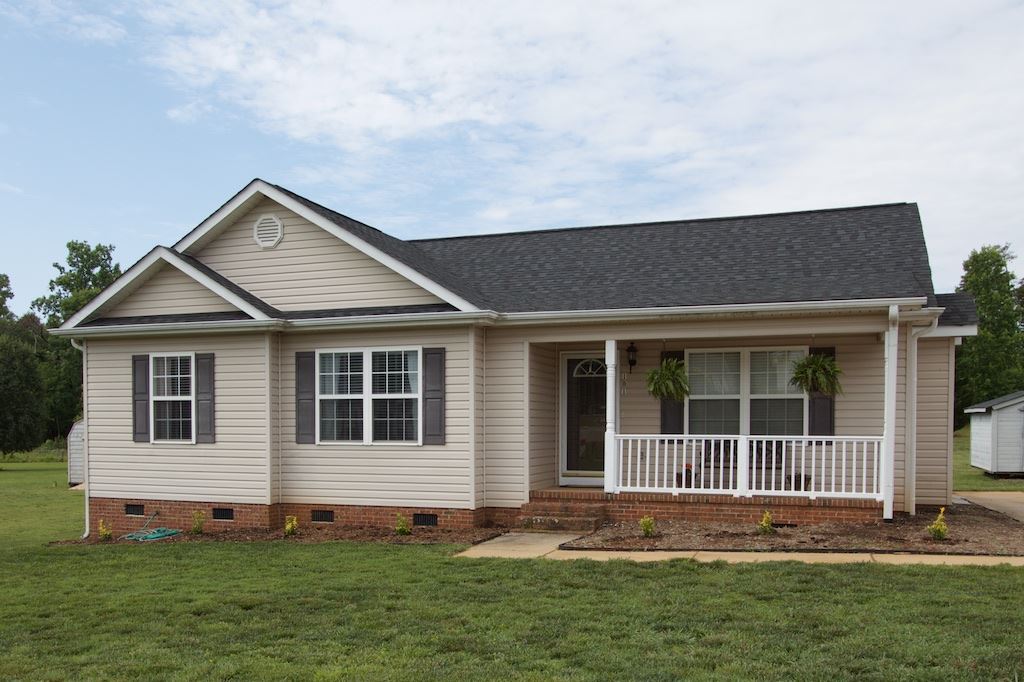 101 Conner Dr, Greer, SC 29651 photo 1