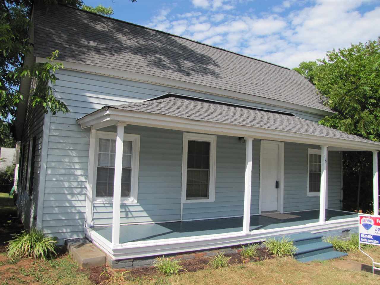 18 Walnut St, Startex, SC 29377 photo 1