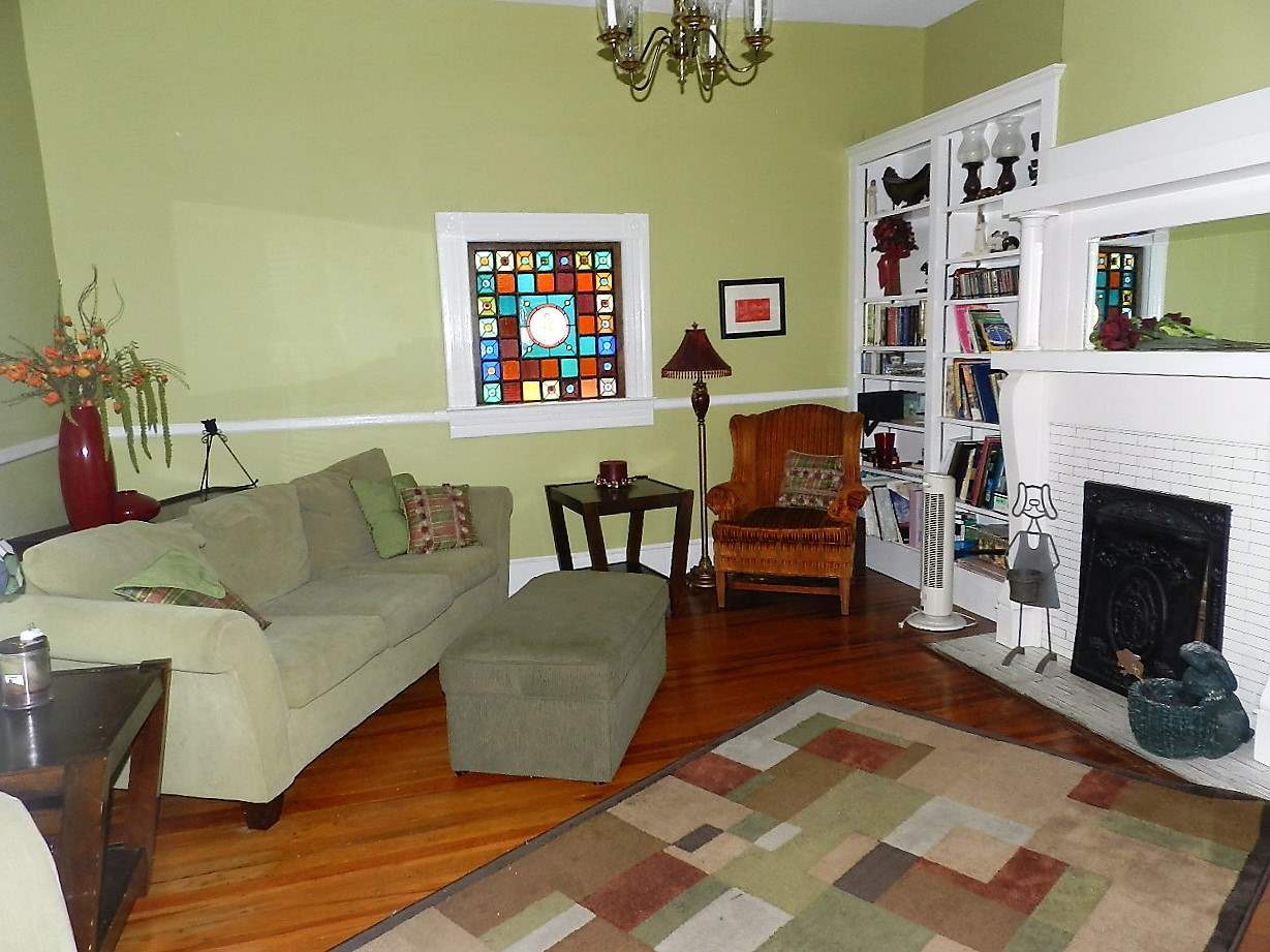 520 E Rutledge Ave, Gaffney, SC 29340 photo 4