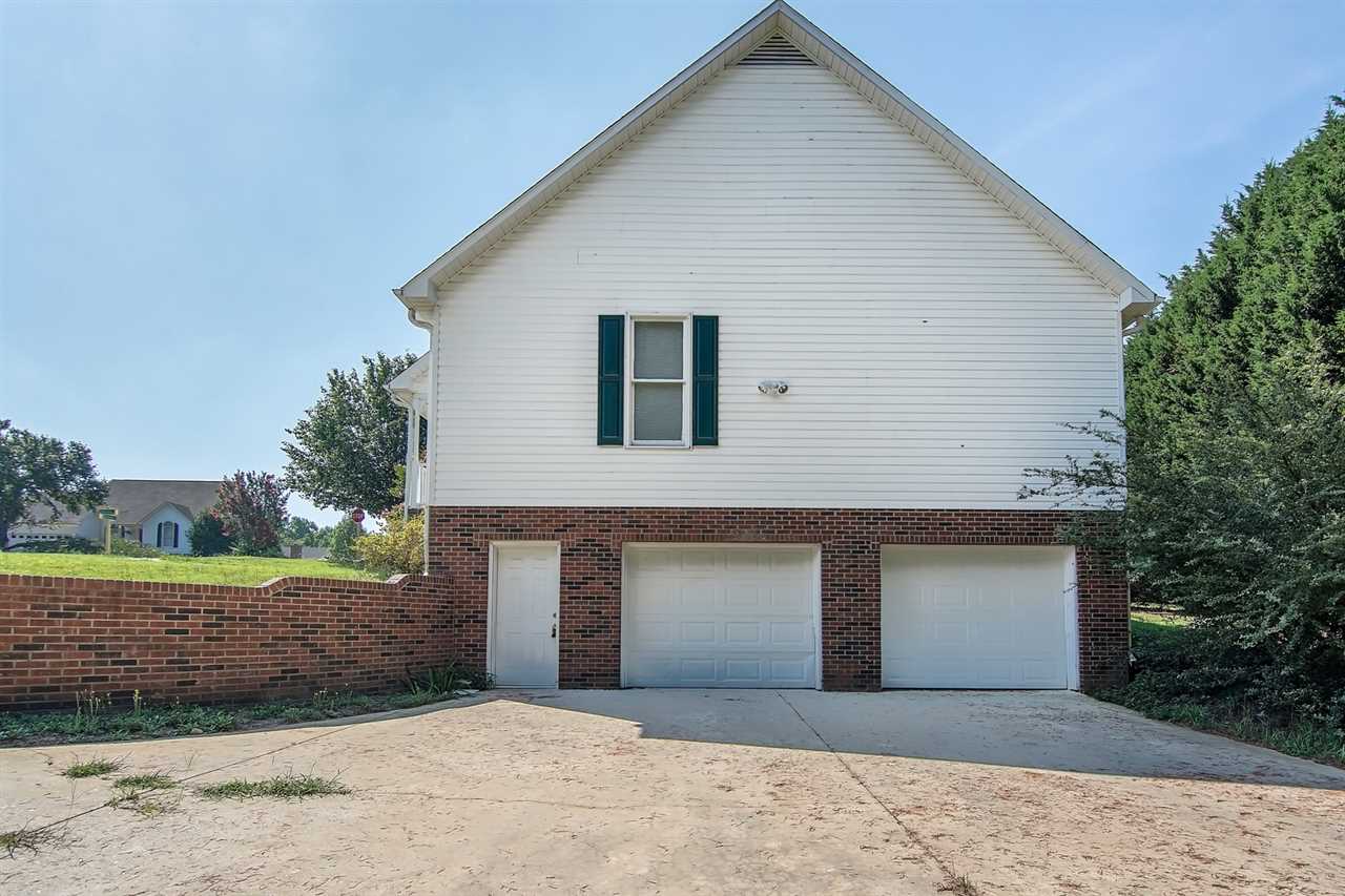 101 Sheldon Dr, Moore, SC 29369 photo 3
