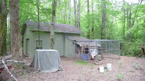 913 Whitmire Rd, Easlsey, SC 29640 photo 5