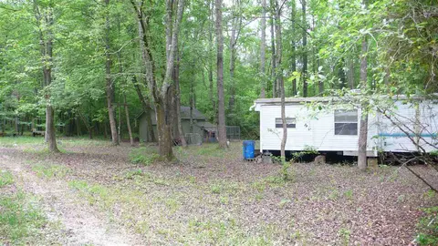 913 Whitmire Rd, Easlsey, SC 29640 photo 3