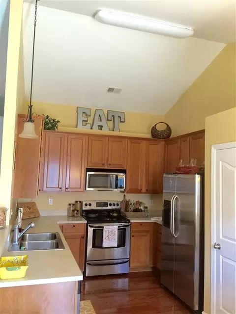 12 Cork Dr, Greer, SC 29650 photo 8