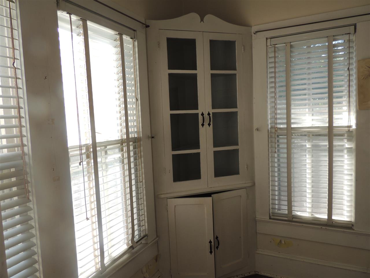 124 E Main St, Inman, SC 29349 photo 6