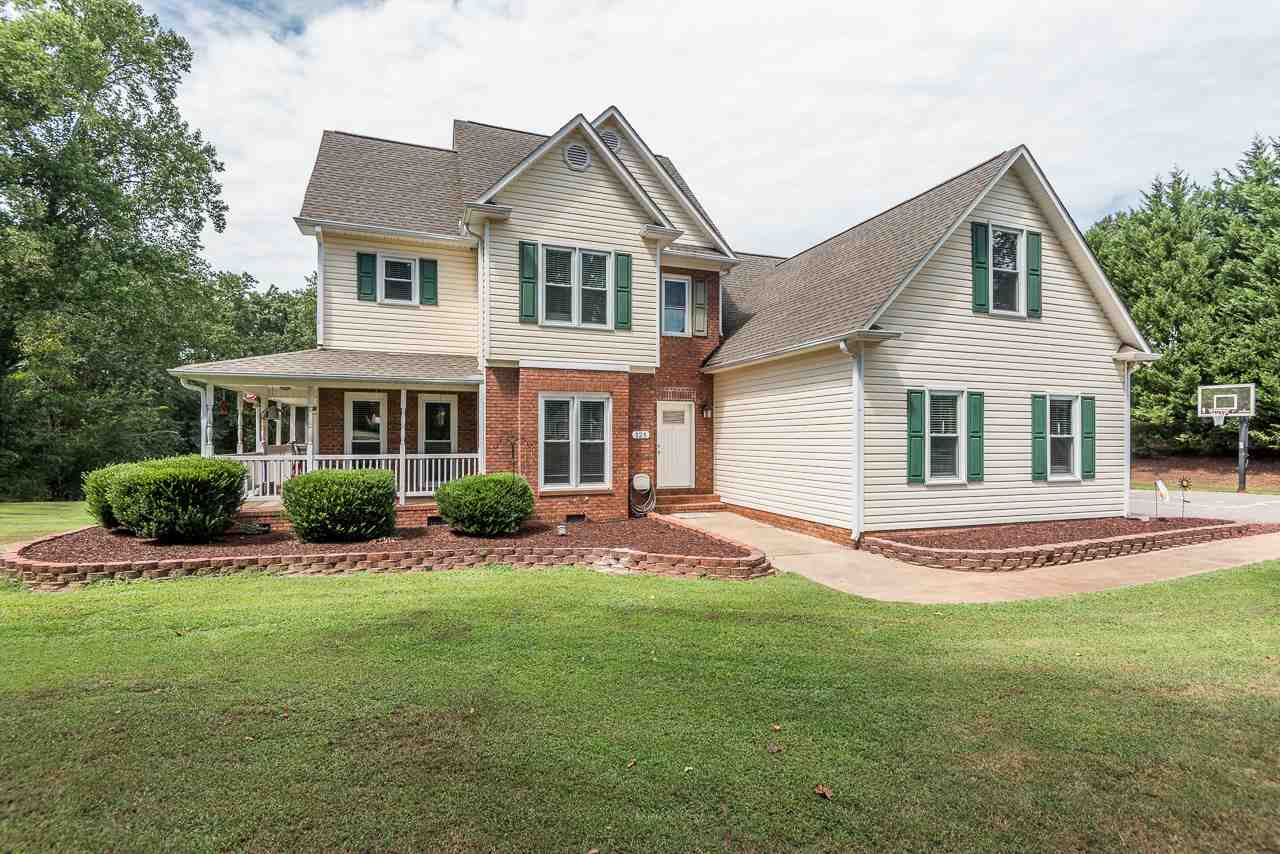 125 Commodore Dr, Duncan, SC 29334 photo 1