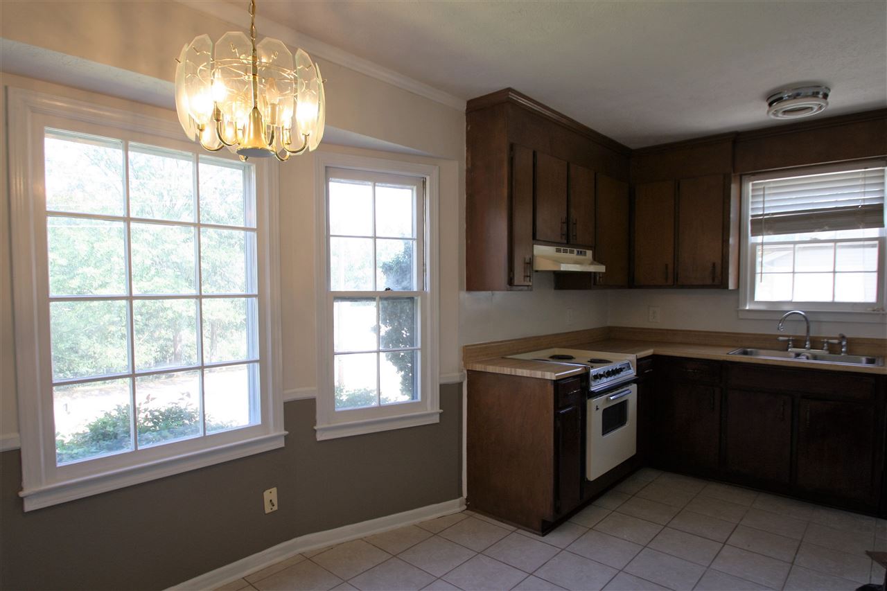 104 N Celestial Dr, Greer, SC 29651 photo 5