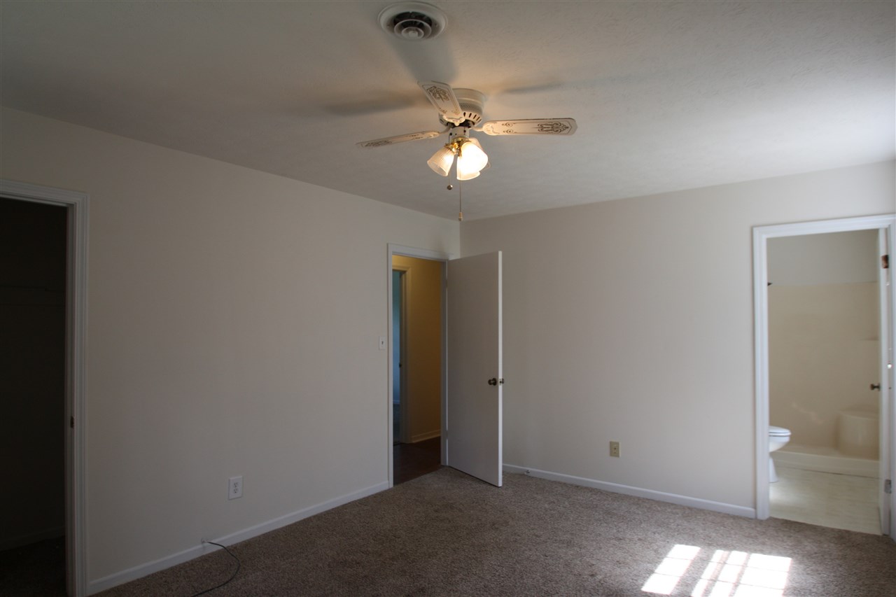 104 N Celestial Dr, Greer, SC 29651 photo 15