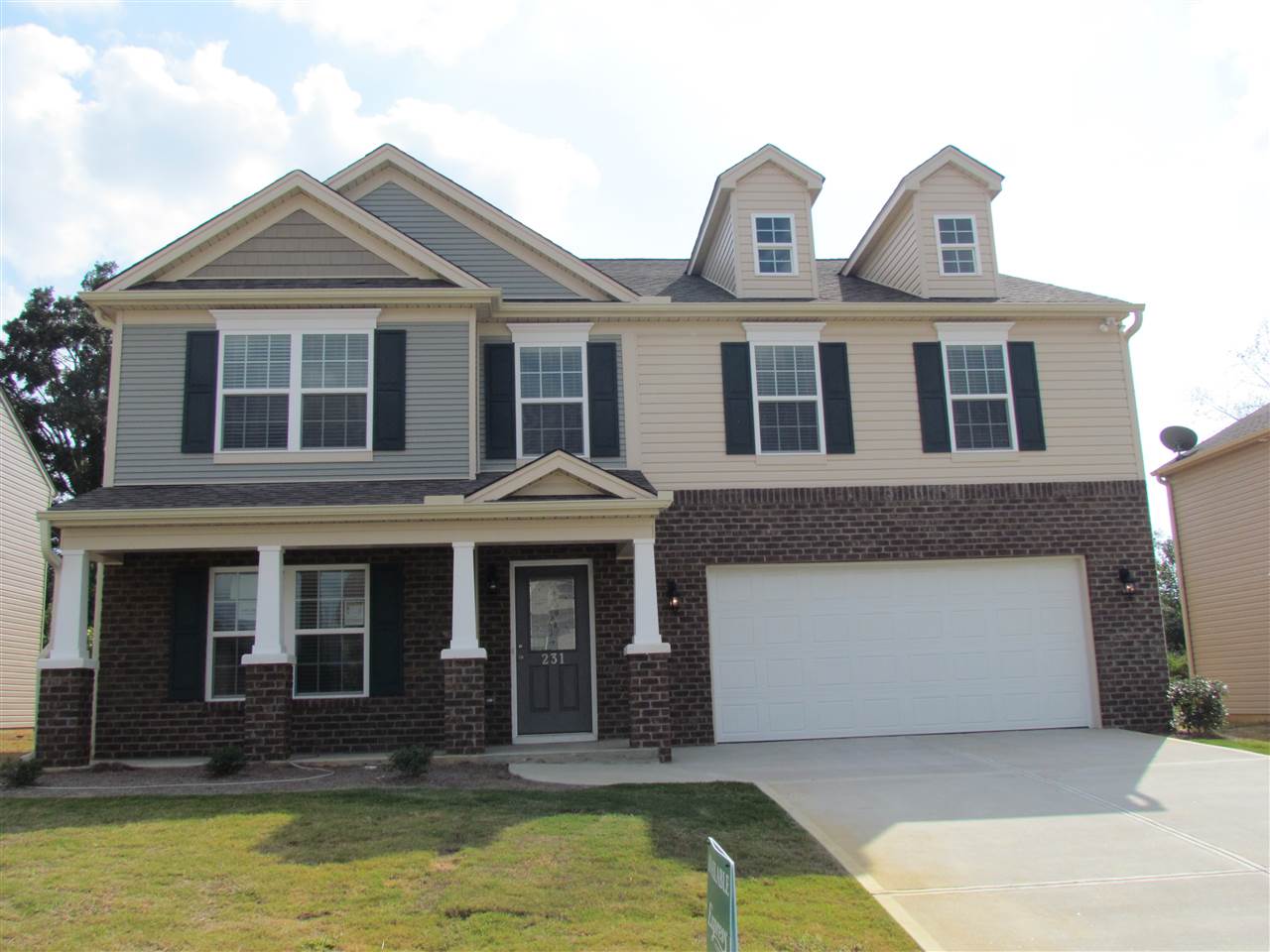 231 Harlequin Dr, Moore, SC 29369 photo 1