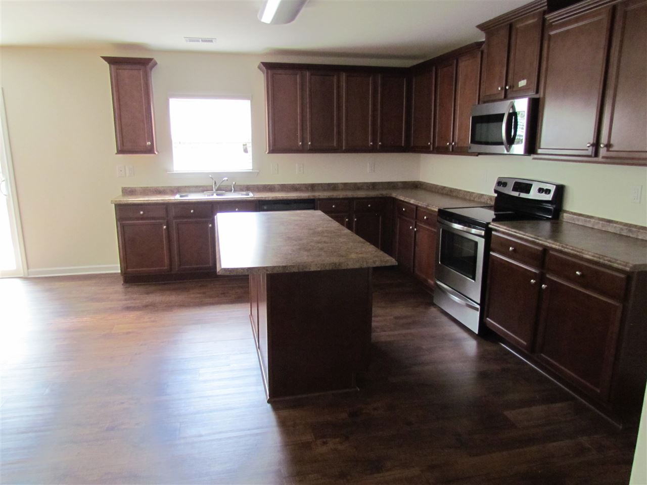 231 Harlequin Dr, Moore, SC 29369 photo 3