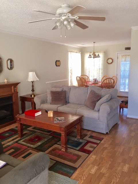 325 Split Oak Ln, Inman, SC 29349 photo 2