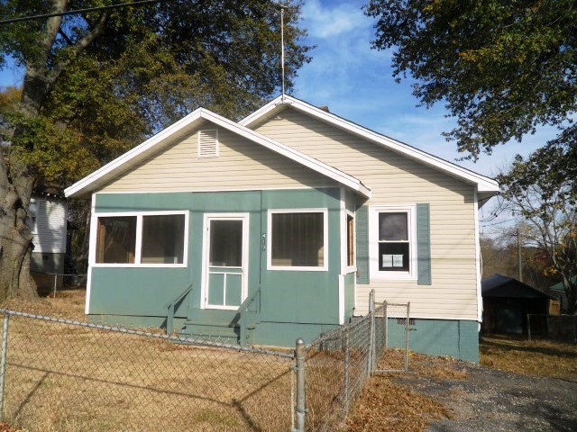 417 River St, Converse, SC 29329 photo 1