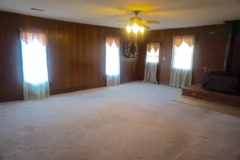 129 Pinecrest Dr, Gaffney, SC 29341 photo 7