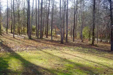 129 Pinecrest Dr, Gaffney, SC 29341 photo 11