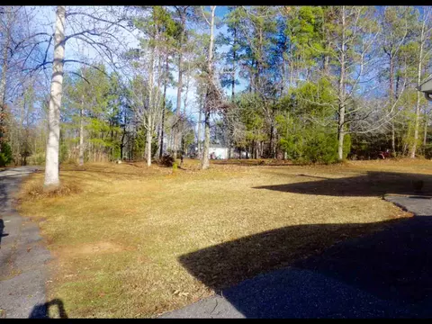 129 Pinecrest Dr, Gaffney, SC 29341 photo 13
