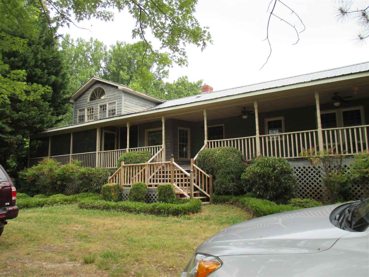 3961 Compton Bridge Rd, Campobello, SC 29322 photo 1